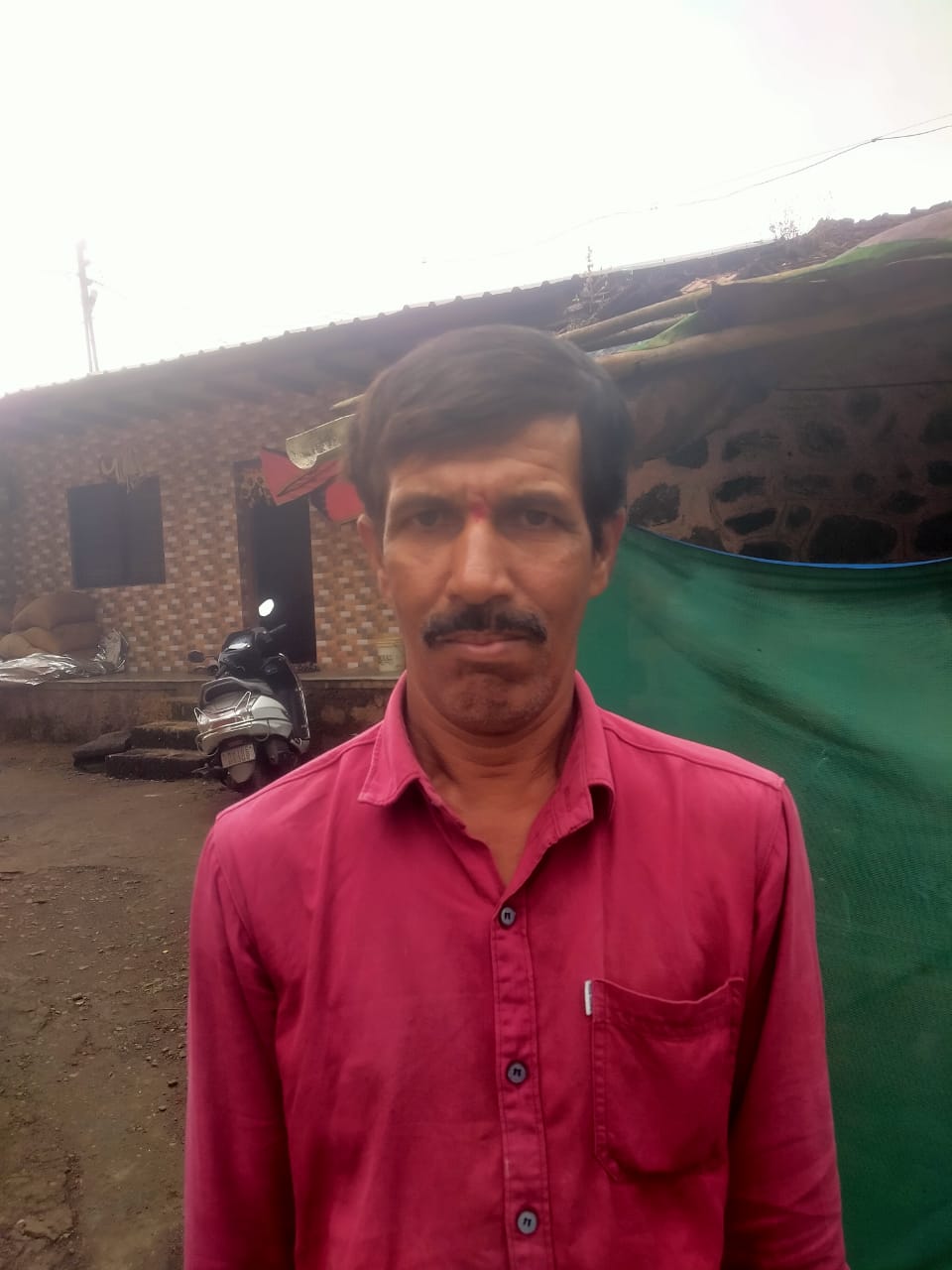 कर्मचारी